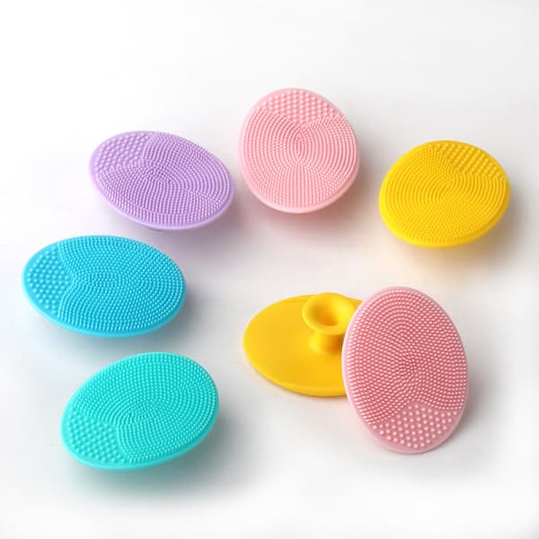 Infant hair shampoo brush